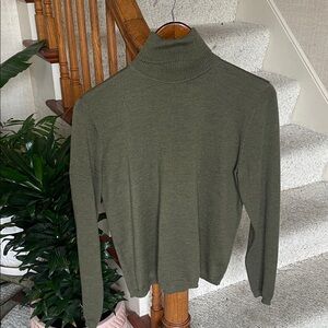 Pendleton Merino Wool Olive Green Turtleneck Sweater